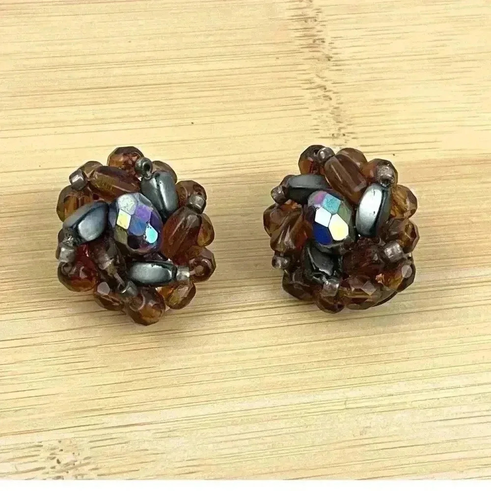 VTG Glass‎ Bead Cluster Clip On Earrings Brass West Germany Iridescent